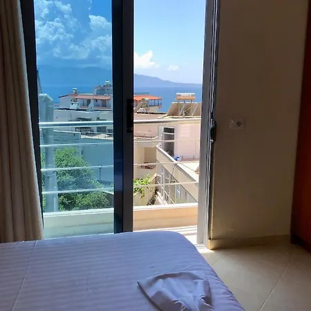 Appartamento Cozy - 50 Meters From Popular Beaches Sarandë