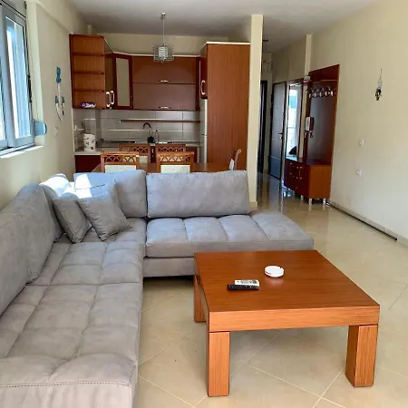 Apartment Cozy - 50 Meters From Popular Beaches *